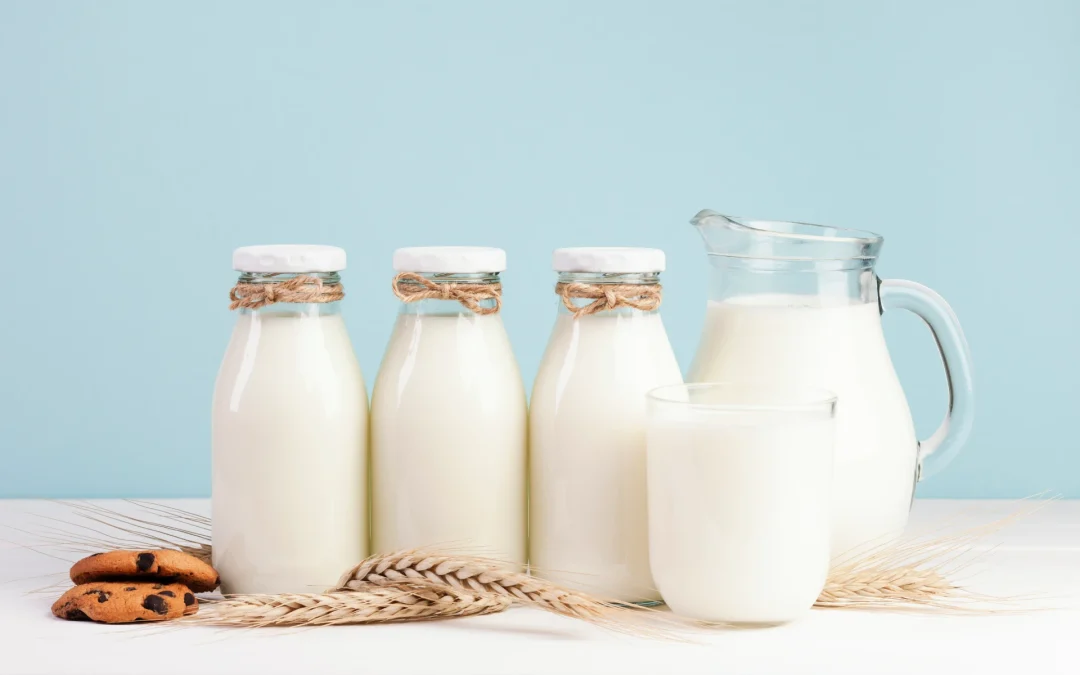 Är det farligt att dricka mjölk som gått ut?