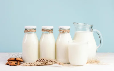 Är det farligt att dricka mjölk som gått ut?